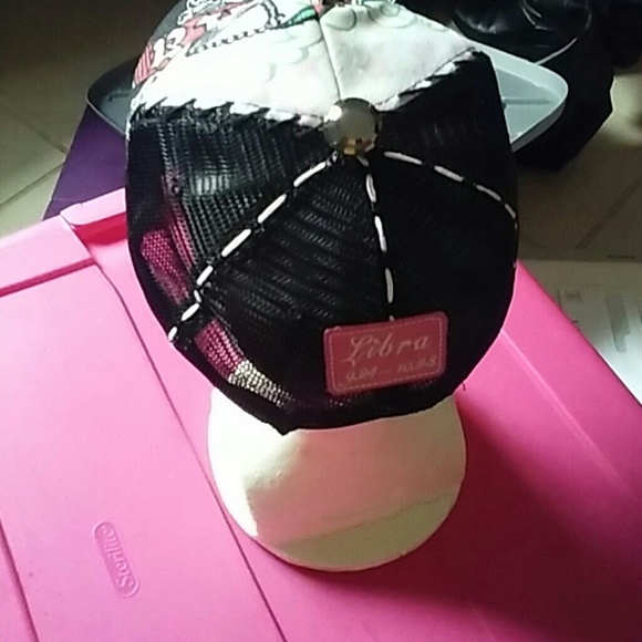 Hat - Picture 2 of 3